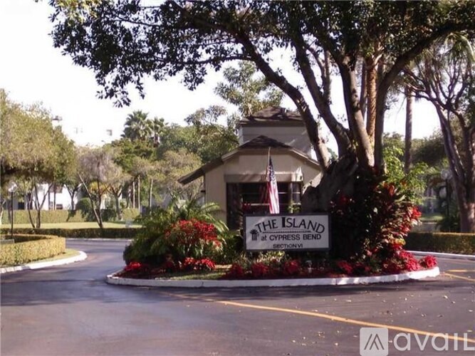 The Island at Oypress Bend is a beautiful place to live.