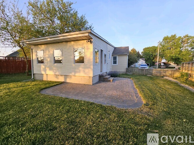 A small house with a patio is available for rent.