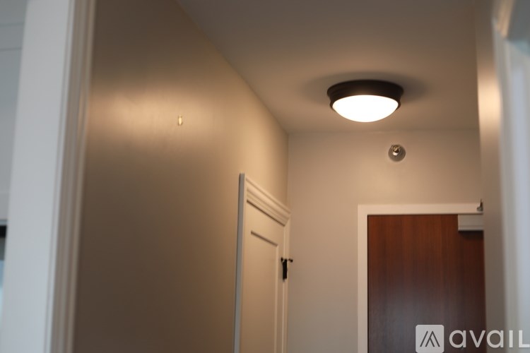 Source URL: https://prod-avail.s3.amazonaws.com/public_images/41502086/listing/IMG-9569.jpg