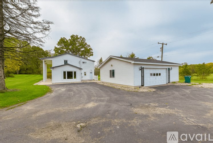 Source URL: https://prod-avail.s3.amazonaws.com/public_images/41504244/listing/1.png