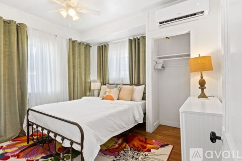 622 7Th Ave N 2 Beds Apartment for Rent