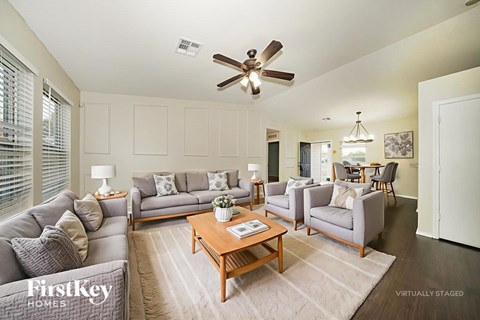 1009 SW 153rd Street 3 Beds House for Rent - Photo Gallery 4