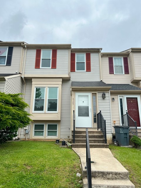 6305 Loring Drive 3 Beds Apartment for Rent