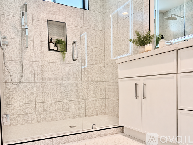 2011 E Turney Ave 3 Beds Single Family Home for Rent - Photo gallery 4