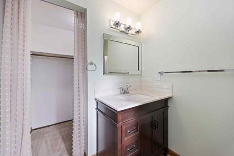 485 Ridgeway Drive 3 Beds House for Rent - Photo Gallery 5