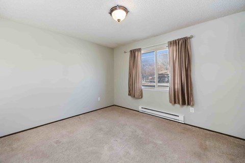 485 Ridgeway Drive 3 Beds House for Rent - Photo Gallery 6