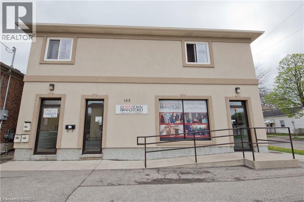 A building with a sign that says "REALTOR" on it.
