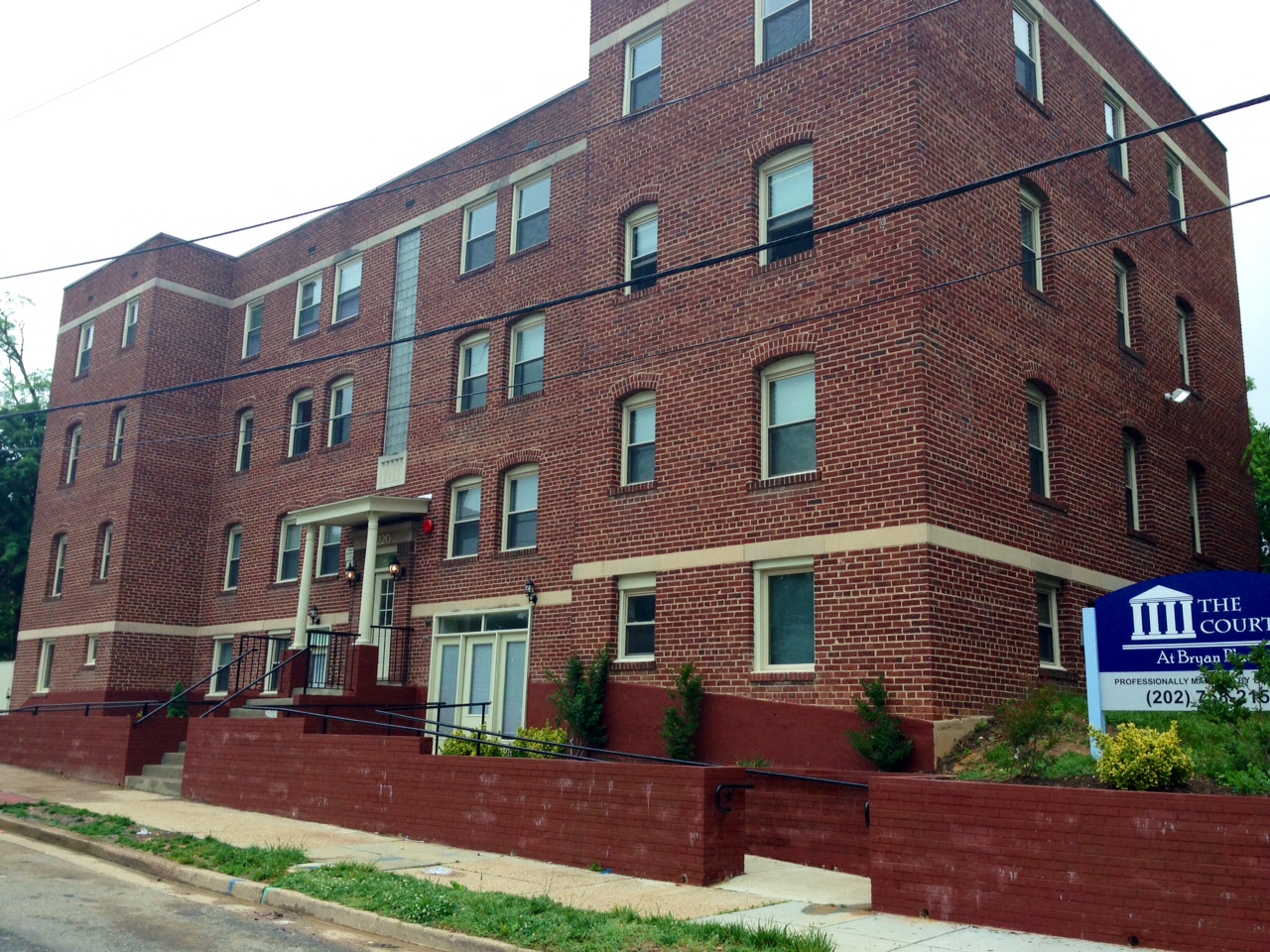 The Courts At Bryan Place Apartments, 2220 Bryan Pl. SE, Washington, DC