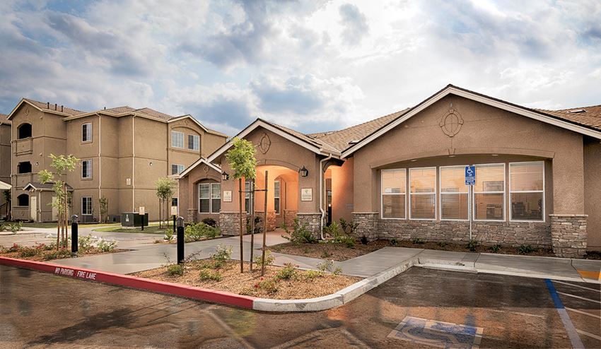 The Grove Apartments Lemoore Office - Photo Gallery 1