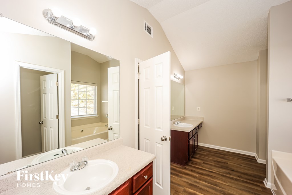 528 Gristmill Lane 4 Beds House for Rent - Photo Gallery 12