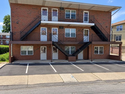 Garibaldi Garden Apartments Studio-1 Apartment for Rent