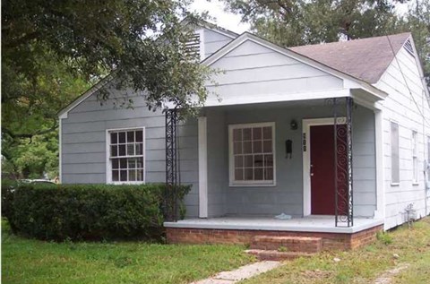 911 Victory Dr East 2 Beds Apartment for Rent