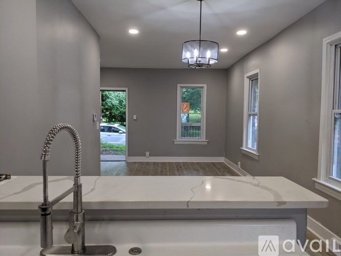 Source URL: https://prod-avail.s3.amazonaws.com/public_images/30071868/listing/IMG_20200601_184649.jpg