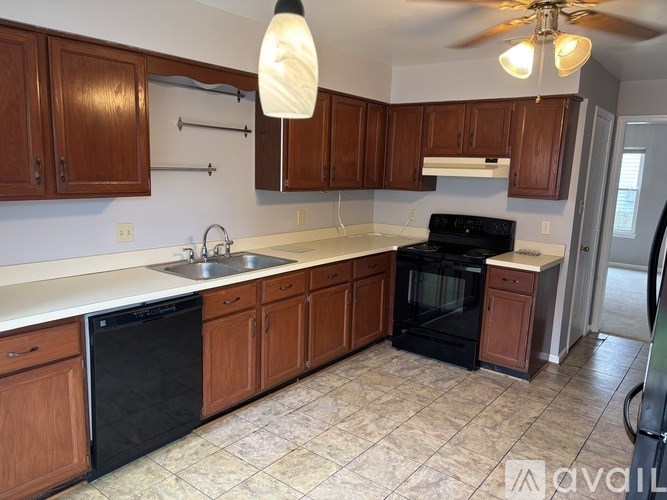 Source URL: https://prod-avail.s3.amazonaws.com/public_images/41502535/listing/IMG_2108.jpg