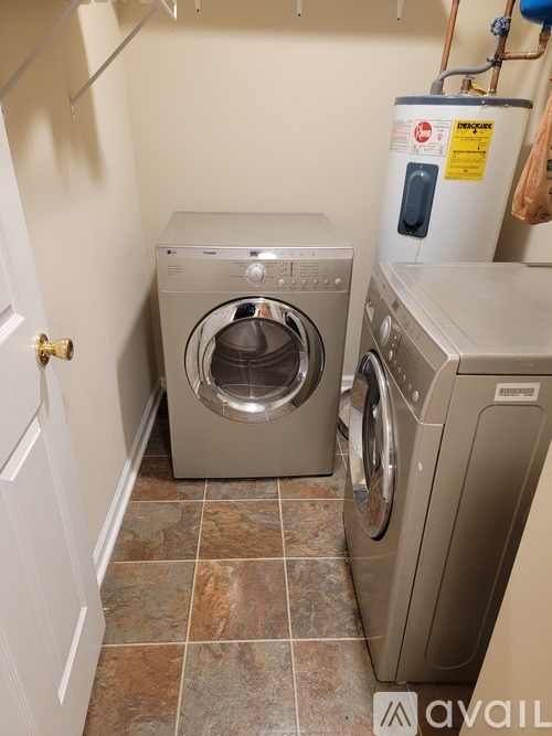 Source URL: https://prod-avail.s3.amazonaws.com/public_images/30607181/listing/20210315_122544.jpg