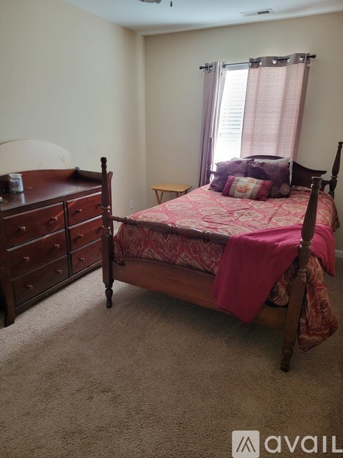 Source URL: https://prod-avail.s3.amazonaws.com/public_images/39157162/listing/1000000602.jpg