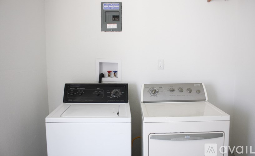 Source URL: https://prod-avail.s3.amazonaws.com/public_images/30176176/listing/8A2693C1-B5A4-48BB-82B1-A7C26D7727D5.png