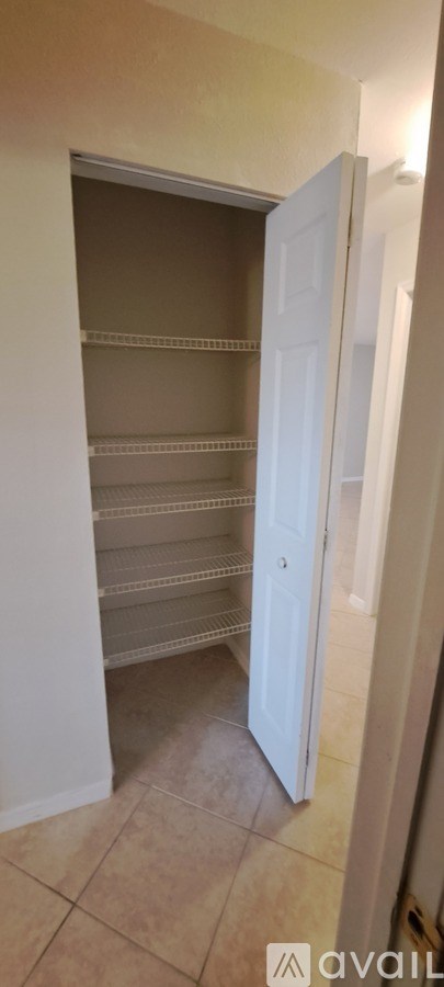 Source URL: https://prod-avail.s3.amazonaws.com/public_images/35443810/listing/20230516_172916.jpg