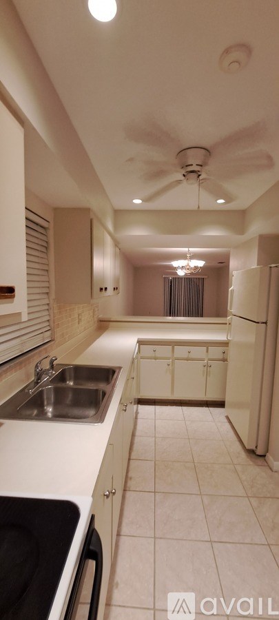 Source URL: https://prod-avail.s3.amazonaws.com/public_images/35443814/listing/20230524_211452.jpg