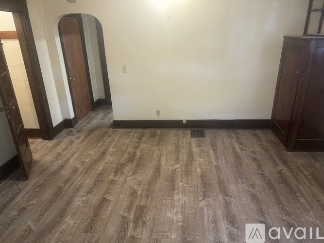 Source URL: https://prod-avail.s3.amazonaws.com/public_images/38083715/listing/IMG_2429.JPG