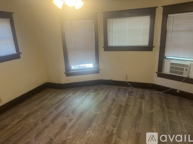 Source URL: https://prod-avail.s3.amazonaws.com/public_images/38083712/listing/IMG_2430.JPG