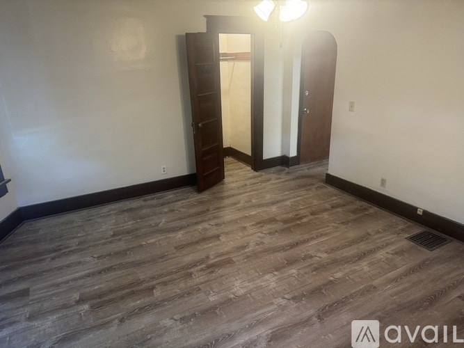 Source URL: https://prod-avail.s3.amazonaws.com/public_images/38083713/listing/IMG_2424.JPG