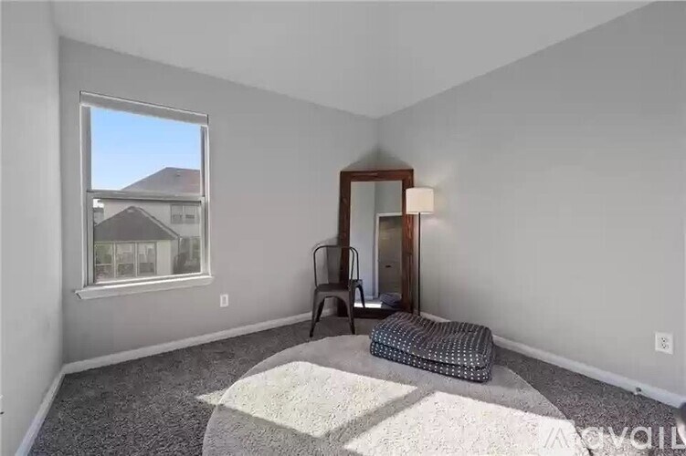 Source URL: https://prod-avail.s3.amazonaws.com/public_images/41503705/listing/Fallbrook_bedroom_3.jpg