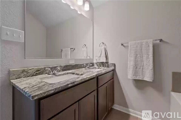 Source URL: https://prod-avail.s3.amazonaws.com/public_images/41503707/listing/Fallbrook_owners_bath_2.jpg