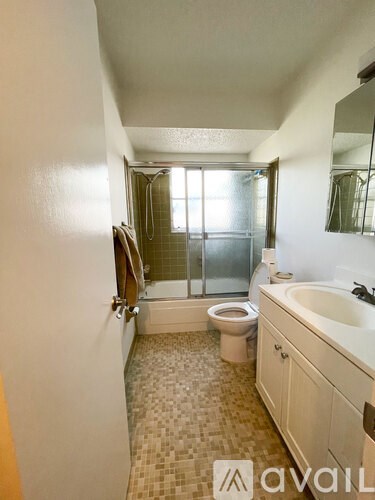 Source URL: https://prod-avail.s3.amazonaws.com/public_images/32323741/listing/IMG_1997.jpg