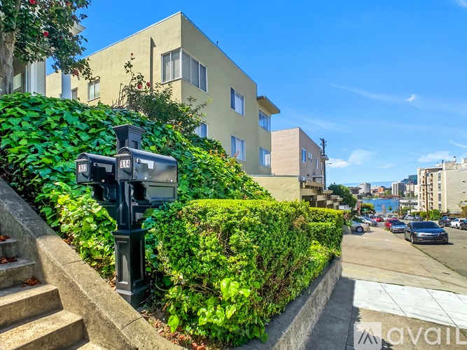 Source URL: https://prod-avail.s3.amazonaws.com/public_images/32630040/listing/312-314_Hanover-16.jpg