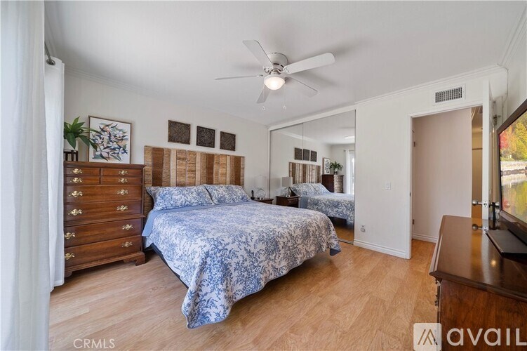 Source URL: https://prod-avail.s3.amazonaws.com/public_images/34145068/listing/OC22081275_22_0.jpg