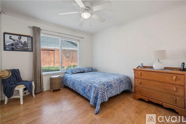 Source URL: https://prod-avail.s3.amazonaws.com/public_images/34145071/listing/OC22081275_26_0.jpg