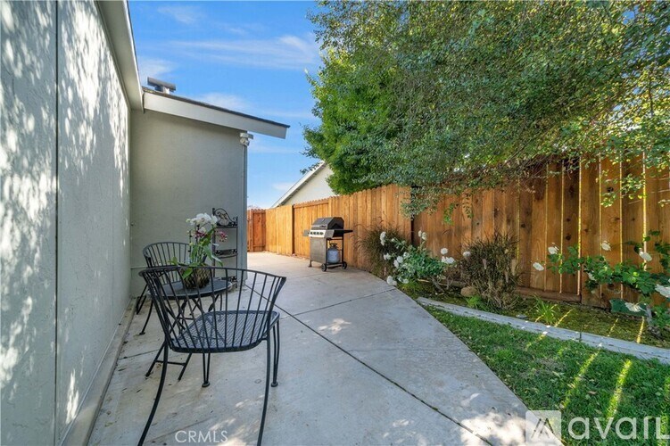 Source URL: https://prod-avail.s3.amazonaws.com/public_images/34145086/listing/OC22081275_33_0.jpg