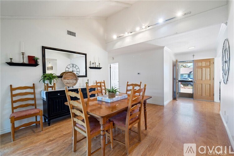 Source URL: https://prod-avail.s3.amazonaws.com/public_images/34145052/listing/OC22081275_5_0.jpg