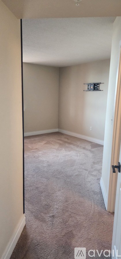 Source URL: https://prod-avail.s3.amazonaws.com/public_images/34779021/listing/20230330_113746.jpg