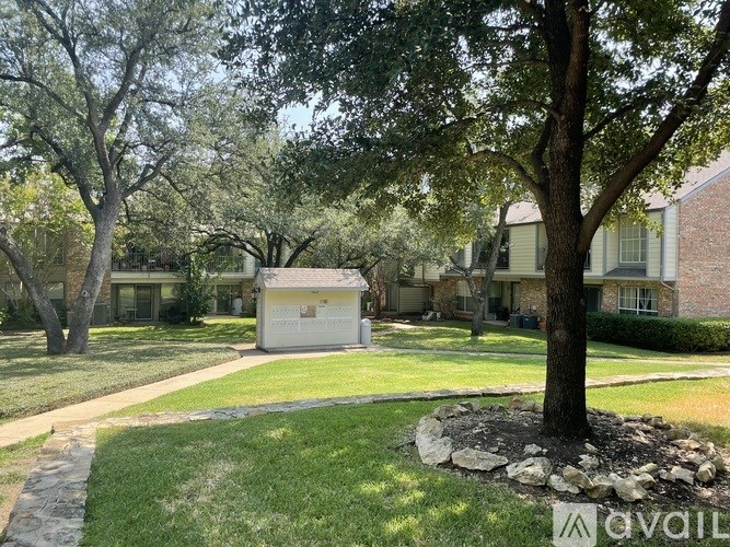 Source URL: https://prod-avail.s3.amazonaws.com/public_images/36269808/listing/IMG_6063.jpeg