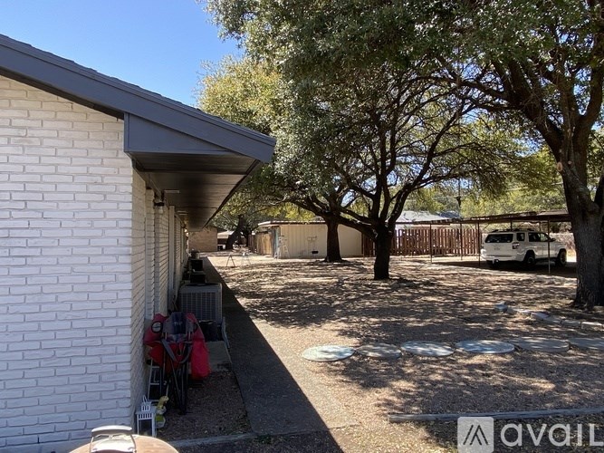 Source URL: https://prod-avail.s3.amazonaws.com/public_images/35677644/listing/tempImageqqRKnQ.jpg