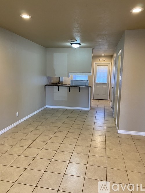 Source URL: https://prod-avail.s3.amazonaws.com/public_images/35677669/listing/tempImageHqrFtD.jpg