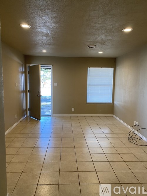 Source URL: https://prod-avail.s3.amazonaws.com/public_images/35677770/listing/tempImageOtEH1j.jpg