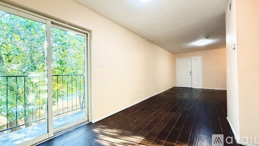 Source URL: https://prod-avail.s3.amazonaws.com/public_images/41506015/listing/IMG_6559.jpeg