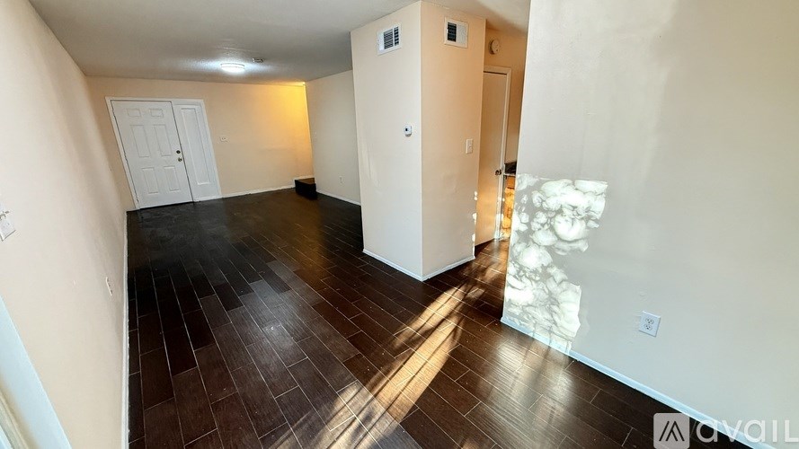 Source URL: https://prod-avail.s3.amazonaws.com/public_images/41506019/listing/IMG_6557.jpeg