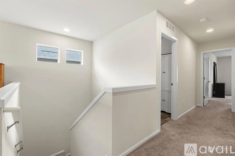 Source URL: https://prod-avail.s3.amazonaws.com/public_images/41513751/listing/tempImageSO81Sr.jpg