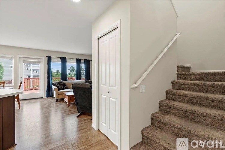 Source URL: https://prod-avail.s3.amazonaws.com/public_images/41513753/listing/tempImageFNzbII.jpg