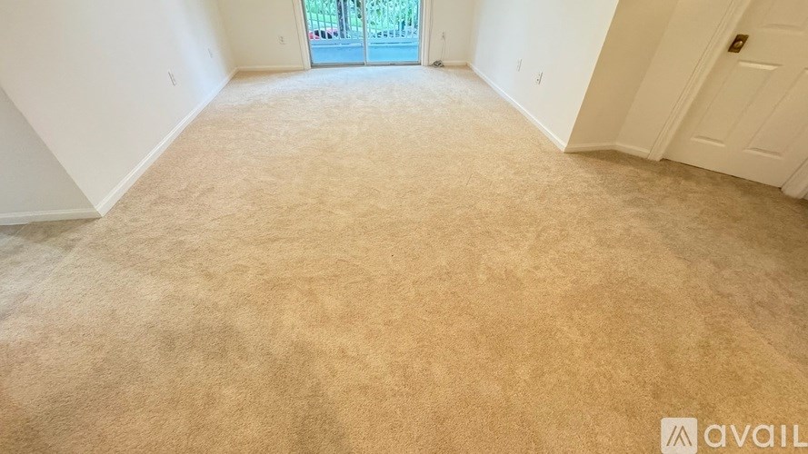 Source URL: https://prod-avail.s3.amazonaws.com/public_images/41493901/listing/07.jpg