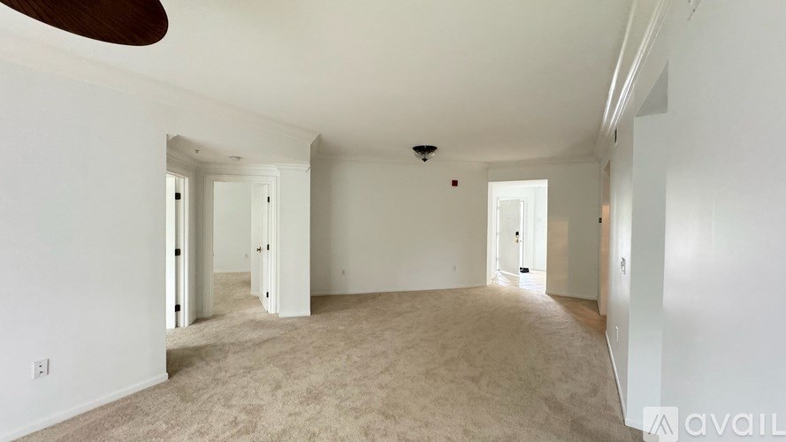 Source URL: https://prod-avail.s3.amazonaws.com/public_images/41493907/listing/15.jpg