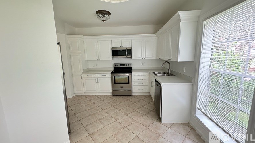 Source URL: https://prod-avail.s3.amazonaws.com/public_images/41493942/listing/34.jpg