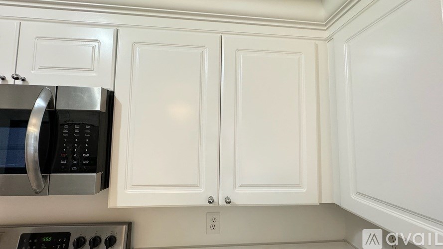 Source URL: https://prod-avail.s3.amazonaws.com/public_images/41493929/listing/30.jpg