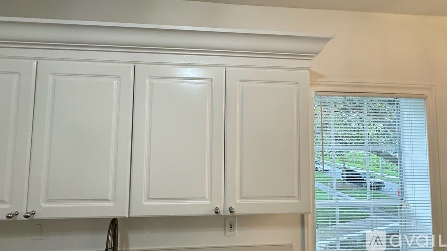 Source URL: https://prod-avail.s3.amazonaws.com/public_images/41493940/listing/39.jpg