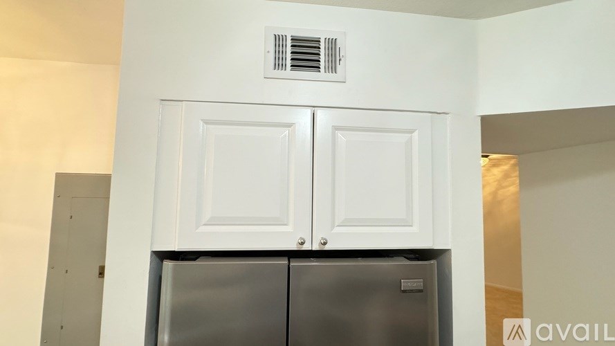 Source URL: https://prod-avail.s3.amazonaws.com/public_images/41493927/listing/40.jpg