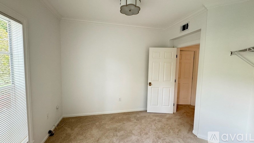 Source URL: https://prod-avail.s3.amazonaws.com/public_images/41493969/listing/63.jpg